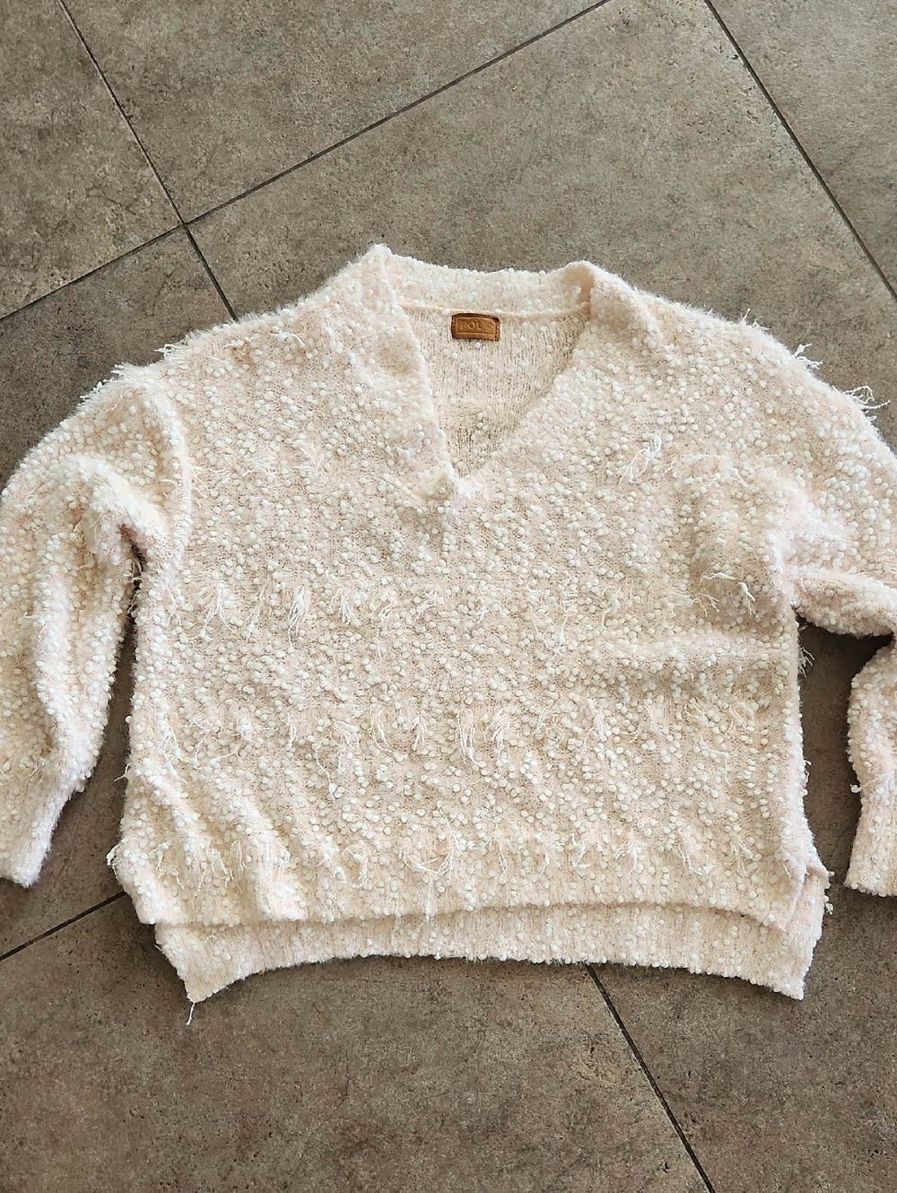 NWOT..POL...Pink V Neck Swester